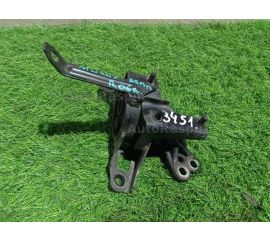 Подушка двигателя