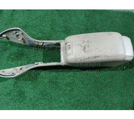 Бардачок между сиденьями