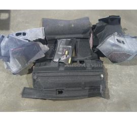 Обшивка багажника