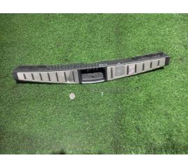 Обшивка багажника