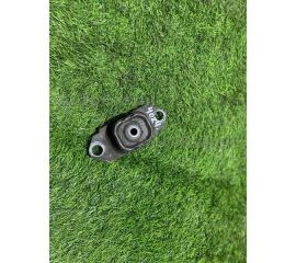 Подушка двигателя