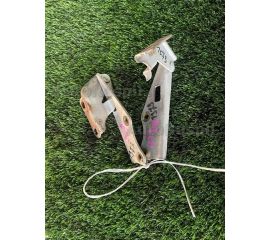 Кронштейн капота