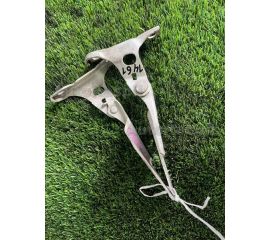 Кронштейн капота