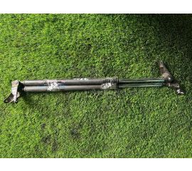 Амортизатор двери