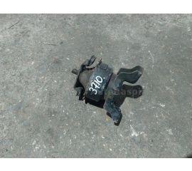 Подушка двигателя