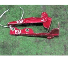 Кронштейн капота