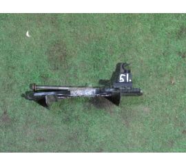 Крепление аккумулятора