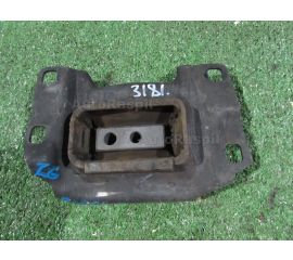 Подушка двигателя