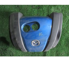 Пластиковая крышка на двс