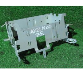 Крепление автомагнитолы