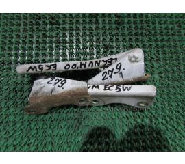 Кронштейн капота