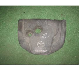 Пластиковая крышка на двс