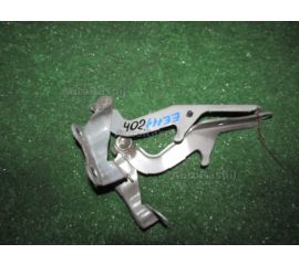 Кронштейн капота