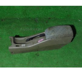 Бардачок между сиденьями