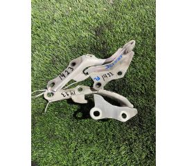 Кронштейн капота