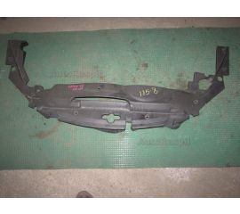 Пластик моторного отсека