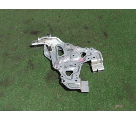 Крепление автомагнитолы