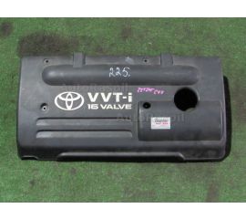 Пластиковая крышка на двс