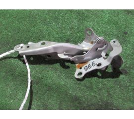 Кронштейн капота