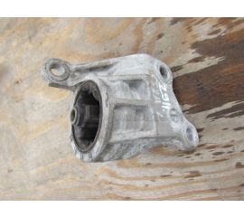 Подушка двигателя