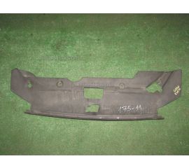 Пластик моторного отсека