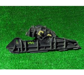 Крепление бампера