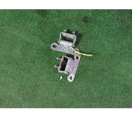 Петли на дверь