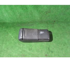 Бардачок между сиденьями