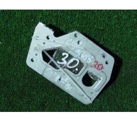 Крепление автомагнитолы