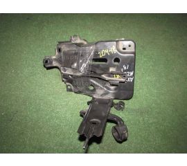 Крепление аккумулятора