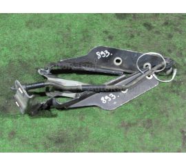 Кронштейн капота