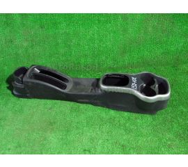 Бардачок между сиденьями