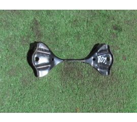 Крепление аккумулятора