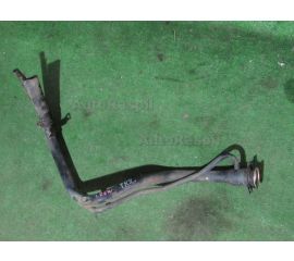 Горловина топливного бака