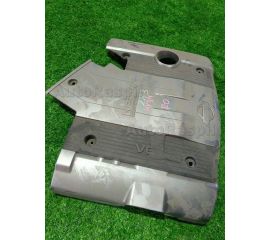 Пластиковая крышка на двс