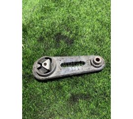 Подушка двигателя