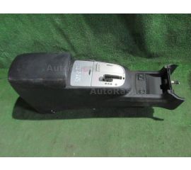 Бардачок между сиденьями