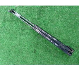 Амортизатор двери