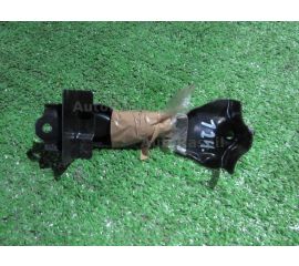 Крепление аккумулятора