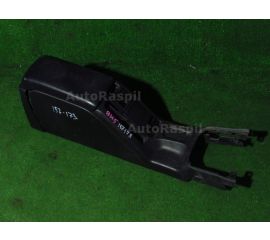 Бардачок между сиденьями