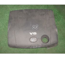 Пластиковая крышка на двс