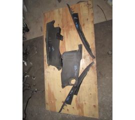 Пластик моторного отсека