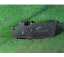 Пластик моторного отсека