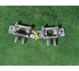 Петли на дверь