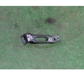 Крепление аккумулятора