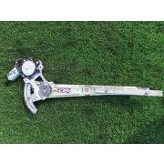 Стеклоподъемник Nissan ELGRAND E51 VQ35DE