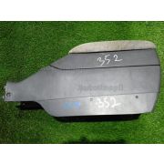 Бардачок между сиденьями Toyota CAMRY SV40 4SFE