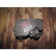 Корпус воздушного фильтра Toyota WISH ZGE20 2ZRFAE