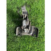 Подушка двигателя Toyota PRIUS ZVW30 2ZRFXE