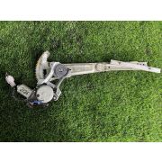 Стеклоподъемник Nissan ELGRAND E51 VQ35DE